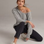 Sweter o luźnym splocie